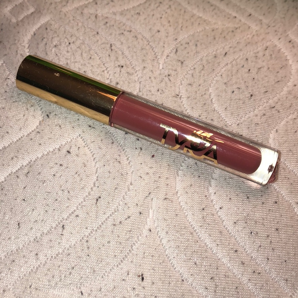 Tyra matte liquid lipstick